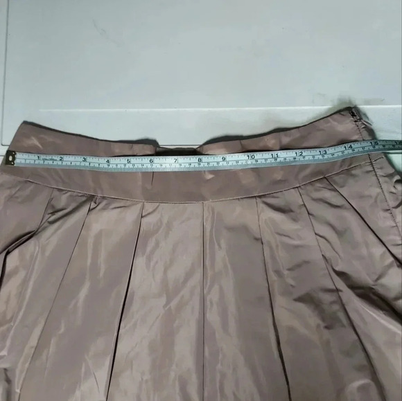 Ann Taylor Pleated Skirt Size 6 Beige - Picture 5 of 10